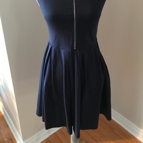 Kling Dress - Picture 6 of 9